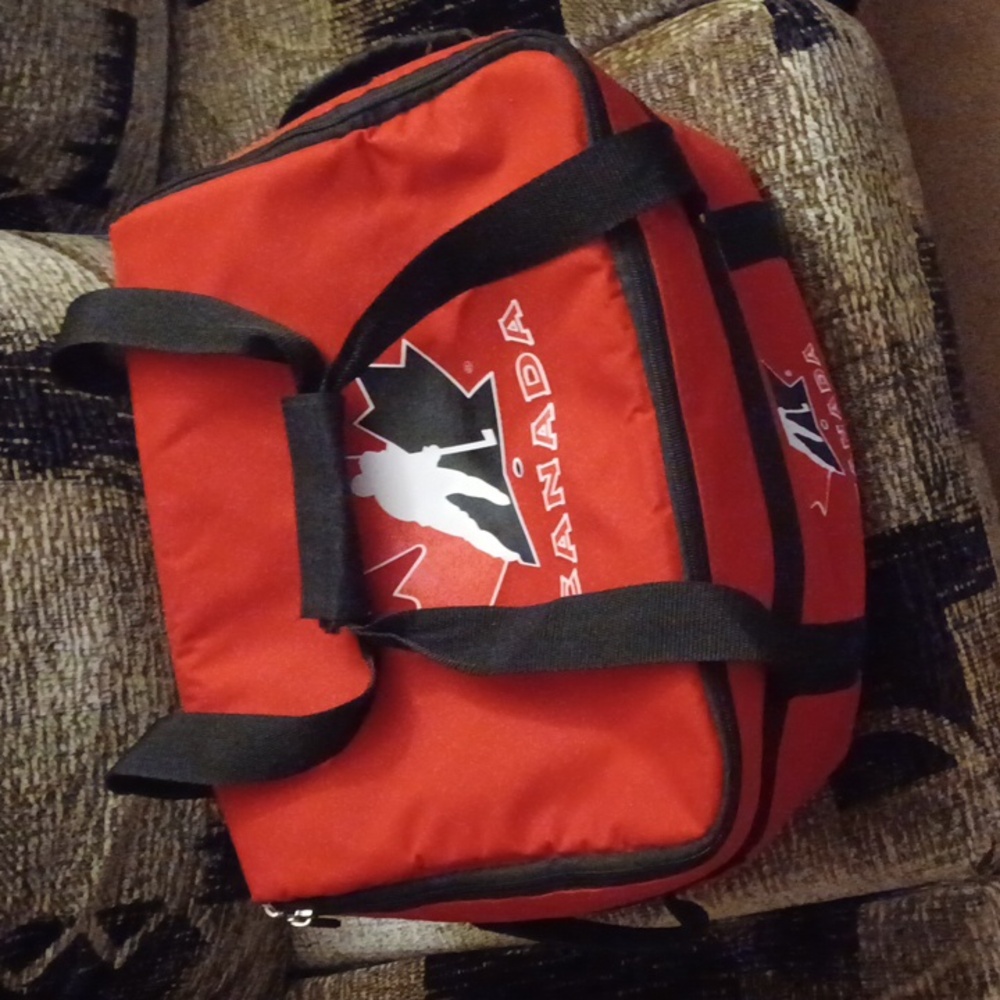4/$80 Large Red Hockey Canada Beer Cooler